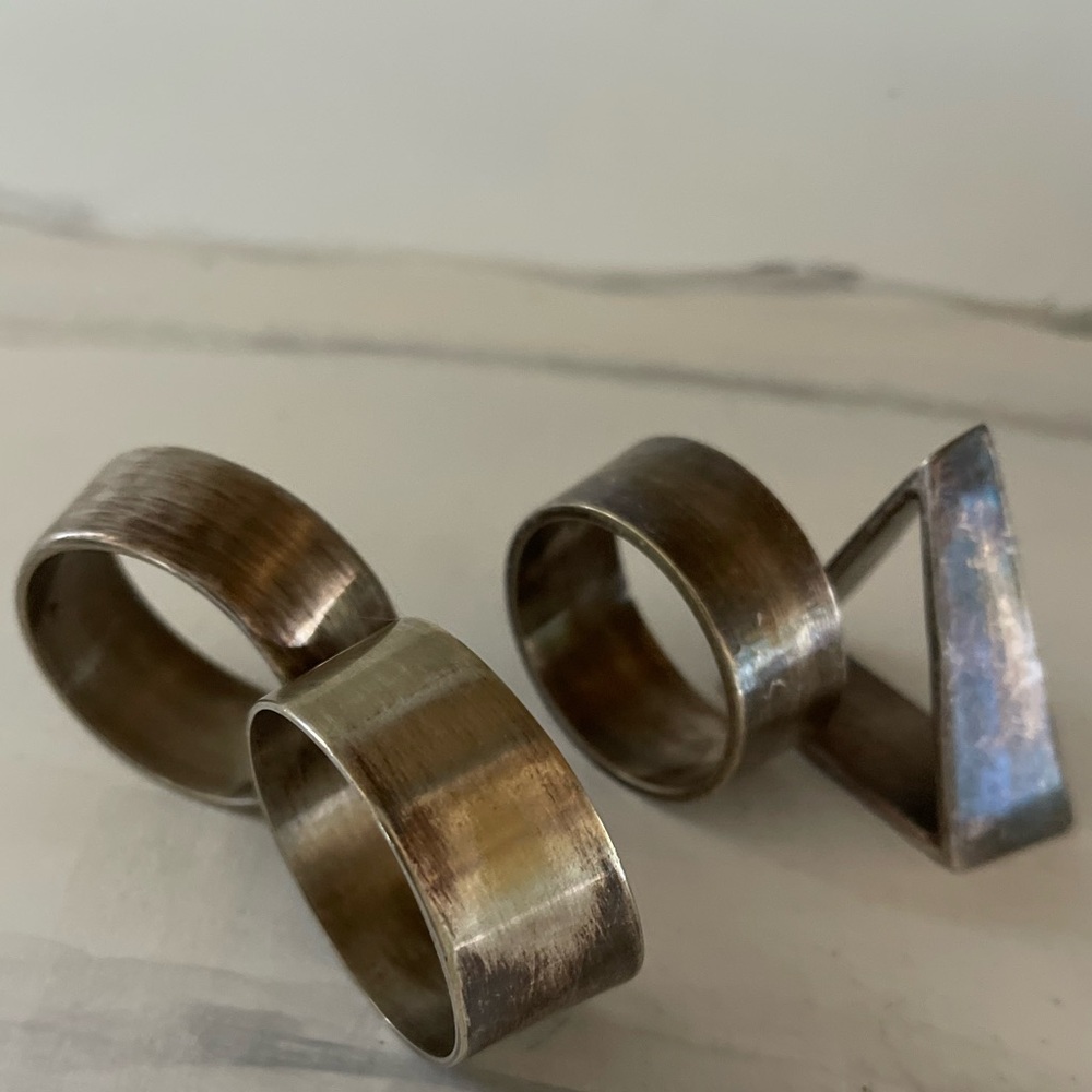 Vintage India Silverplate Abstract Art Napkin Ring Holders Set Of 4